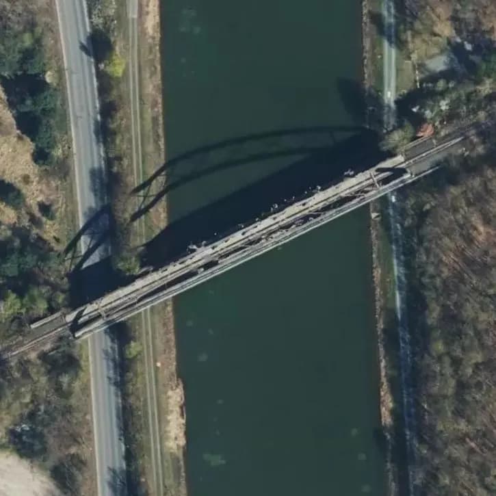Verlaten Spoorbrug